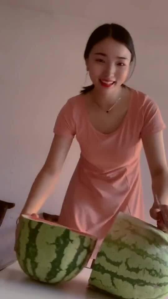 好兄弟吃瓜群,揭秘网络社交圈的欢乐与争议