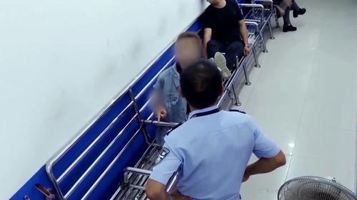 守护解放西女孩吃瓜,一场关于吃瓜的青春盛宴