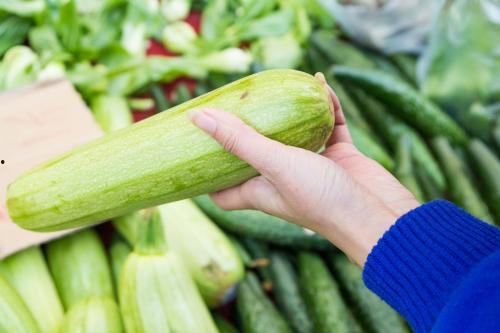 梦见吃生角瓜,探寻吃生角瓜的神秘寓意